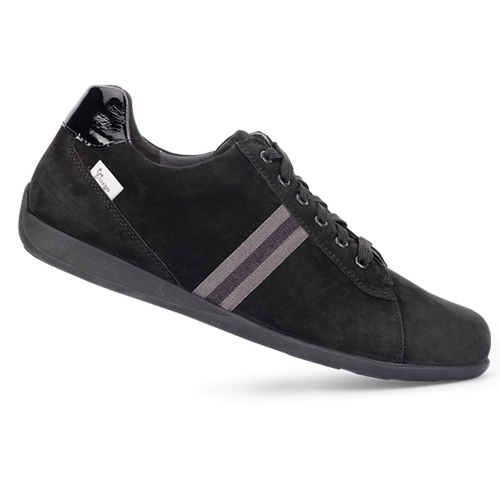 Sina schwarze Sneaker